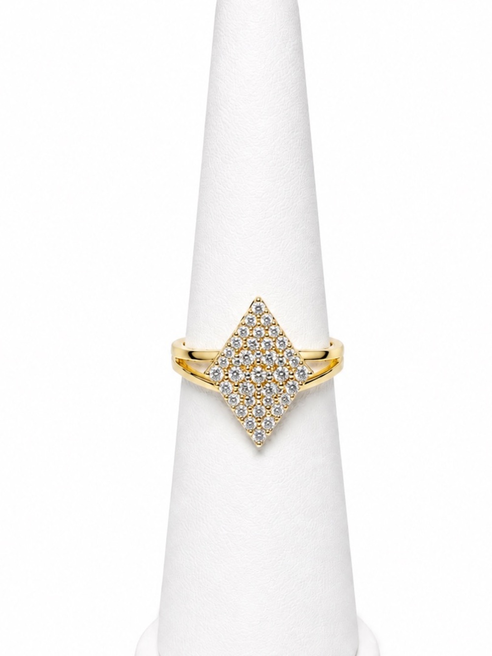 Crystal cluster ring size 8.6